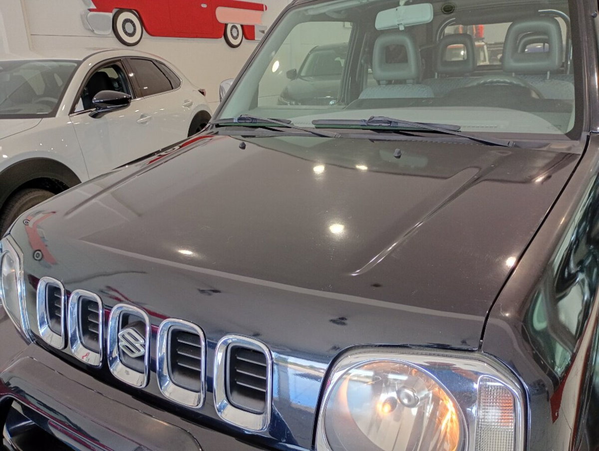 Suzuki Jimny 1.3i 16V cat 4WD JLX (4)