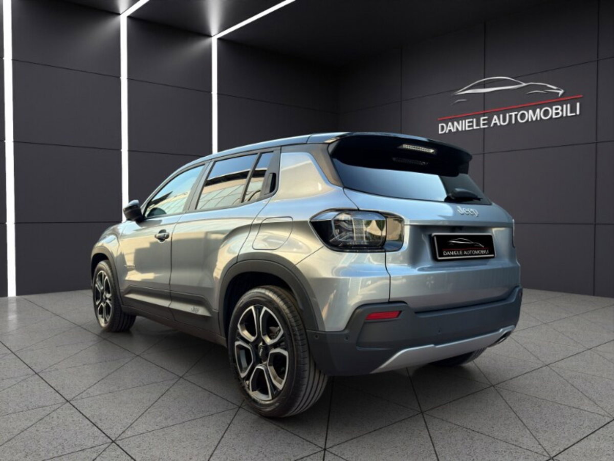 Jeep Avenger 1.2 turbo Summit fwd 100cv (7)