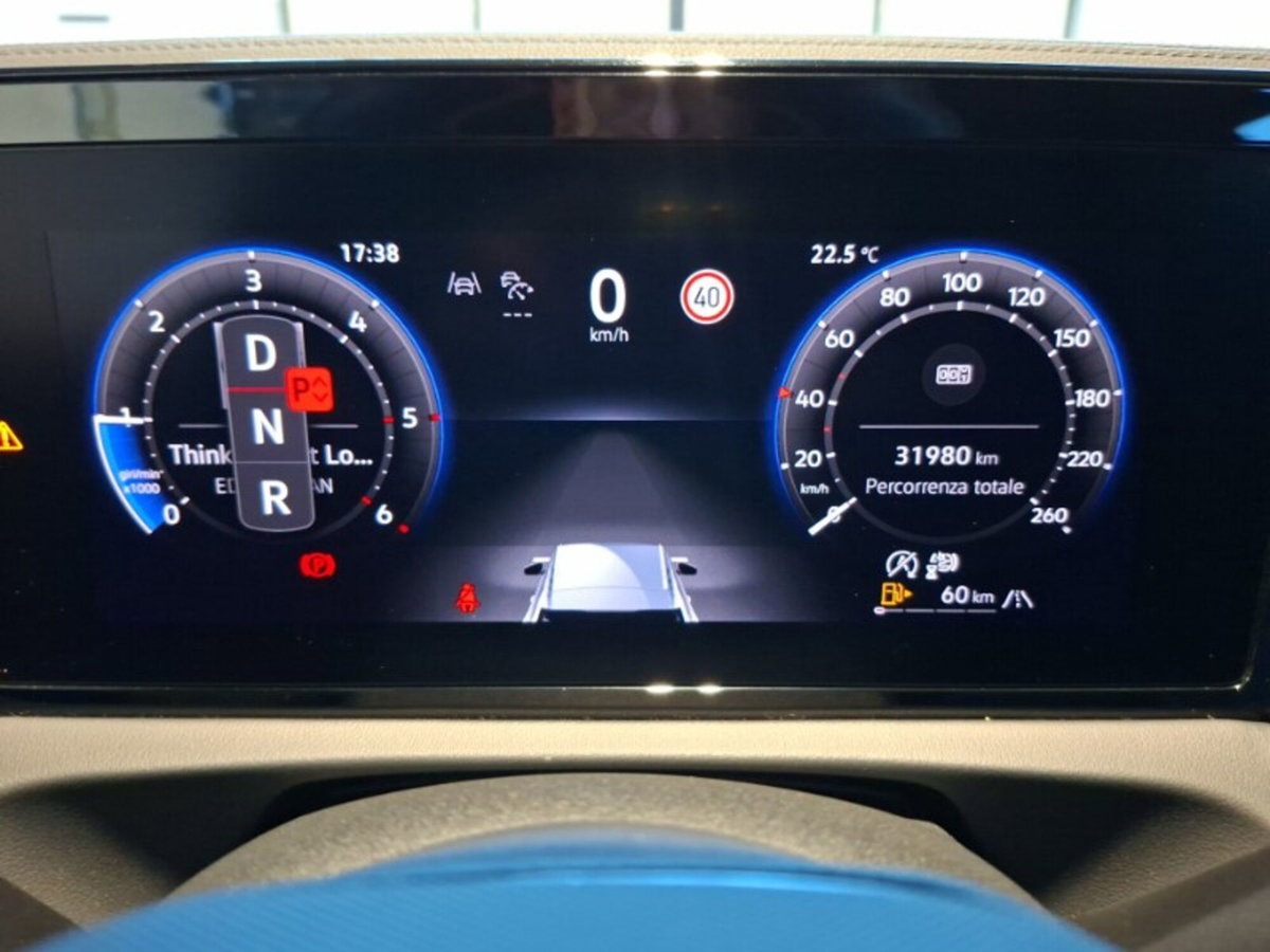 Volkswagen Tiguan 2.0 TDI 150 CV SCR DSG 4MOTION R-Line (13)