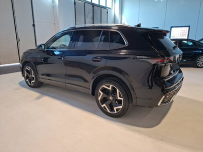 Volkswagen Tiguan 2.0 TDI 150 CV SCR DSG 4MOTION R-Line (4)