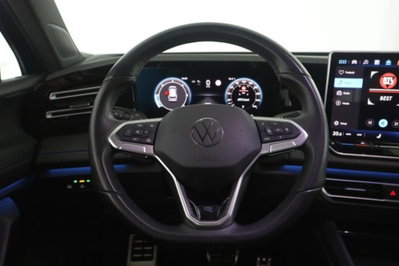 Volkswagen Tiguan 2.0 tdi R-Line 150cv dsg (5)