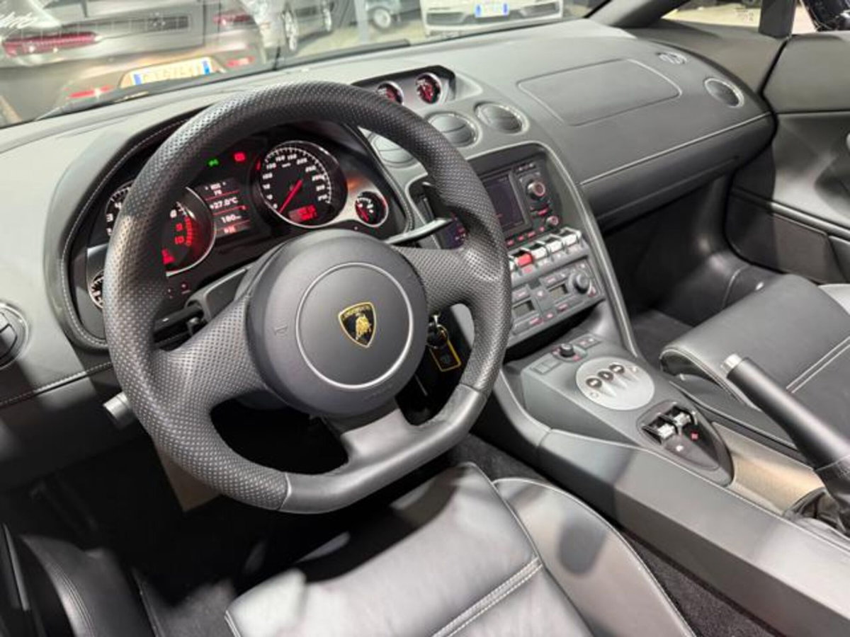 Lamborghini Gallardo Cabrio 5.2 V10 LP560-4 Spyder (13)