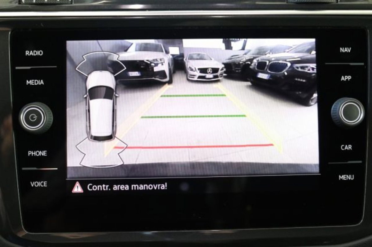 Volkswagen Tiguan 2.0 TDI 150 CV SCR DSG 4MOTION Life (13)