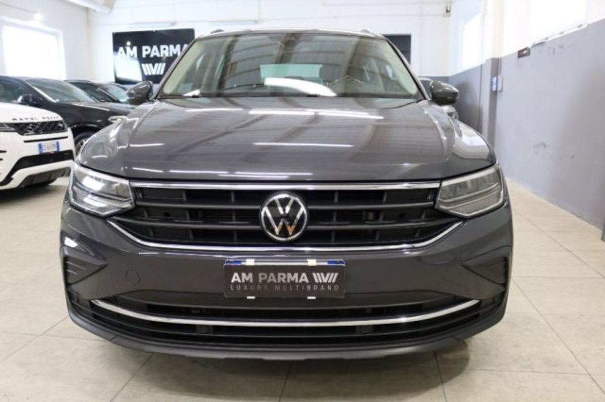 Volkswagen Tiguan 2.0 TDI 150 CV SCR DSG 4MOTION Life (2)