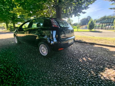 Fiat Punto 1.4 8V 5 porte Natural Power Virgin Radio (2)