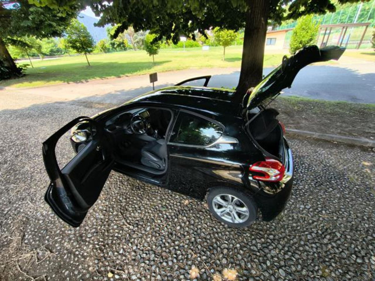 Peugeot 208 VTi 82 CV 3 porte Access (13)