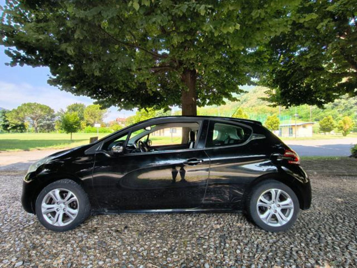 Peugeot 208 VTi 82 CV 3 porte Access (9)
