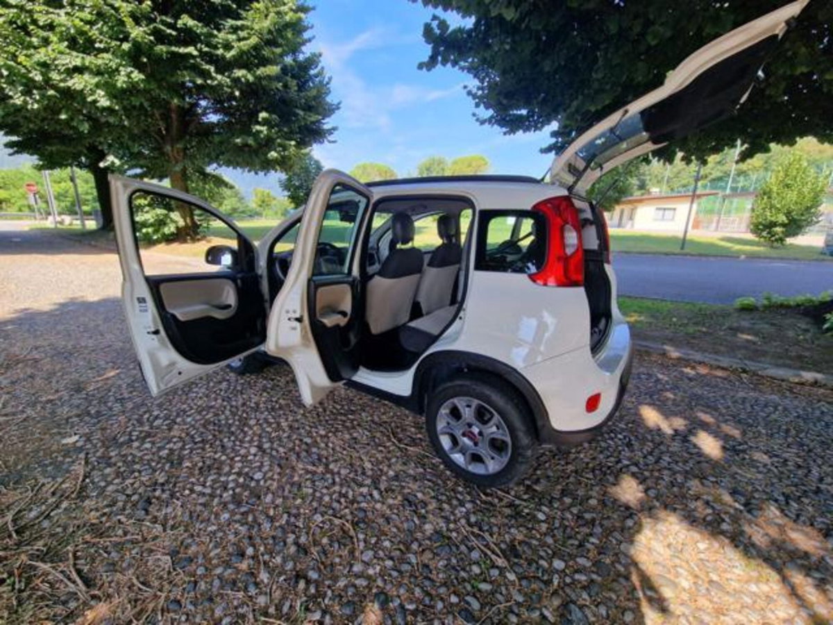 Fiat Panda 1.3 MJT 16V DPF 4x4 Climbing (7)