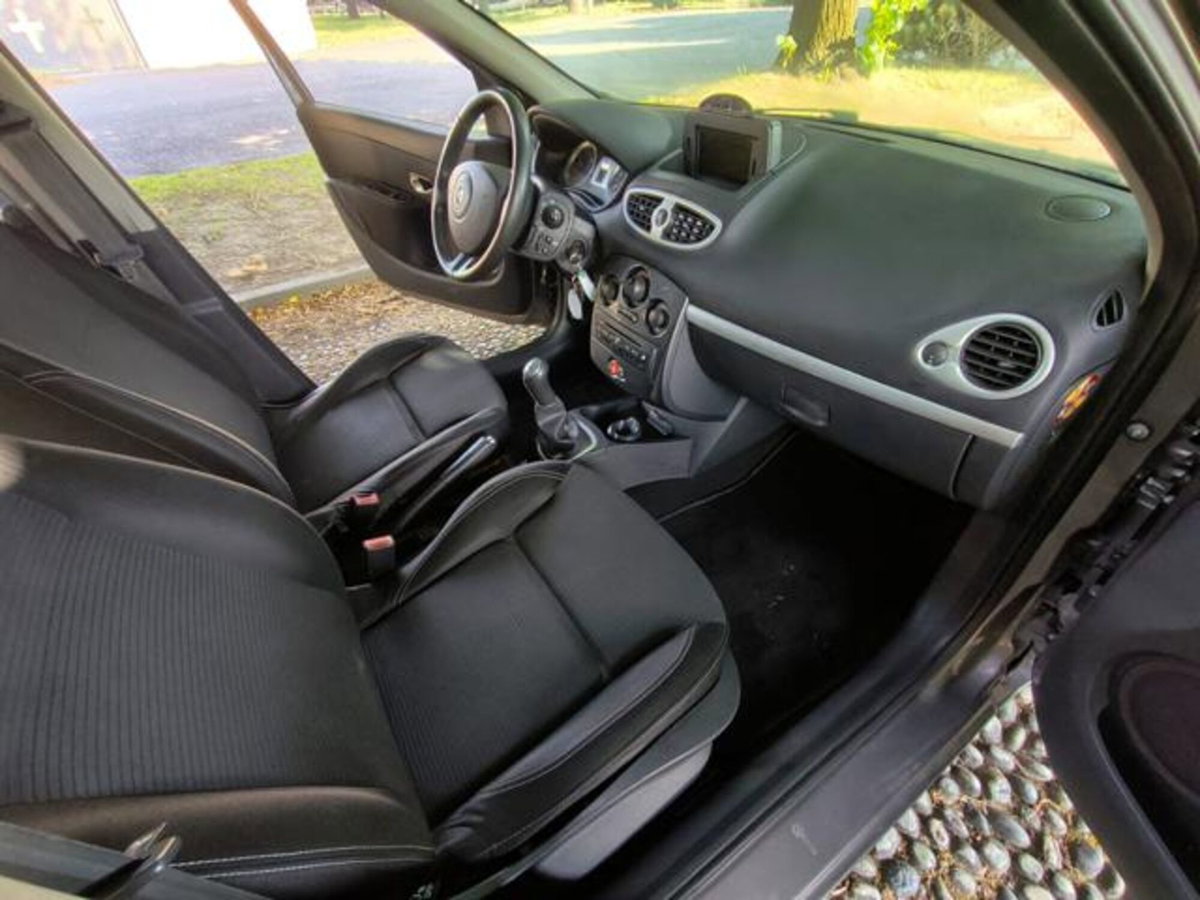 Renault Clio 1.2 16V 5 porte GPL (11)