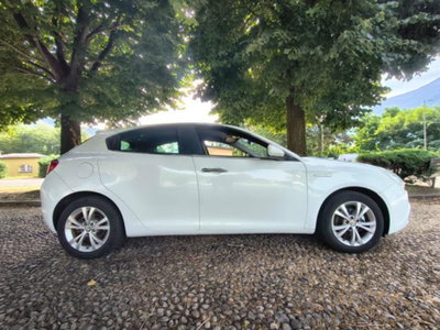 Alfa Romeo Giulietta 1.6 JTDm-2 Giulietta (12)
