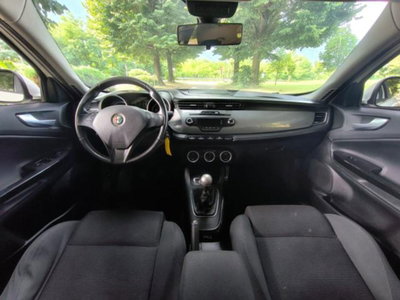 Alfa Romeo Giulietta 1.6 JTDm-2 Giulietta (17)