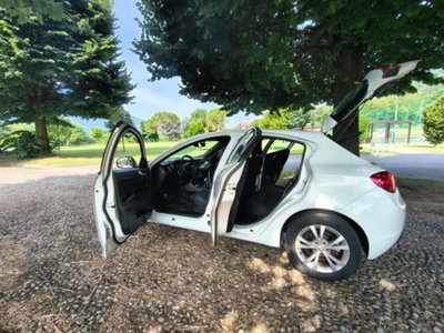 Alfa Romeo Giulietta 1.6 JTDm-2 Giulietta (5)