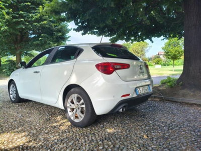 Alfa Romeo Giulietta 1.6 JTDm-2 Giulietta (9)