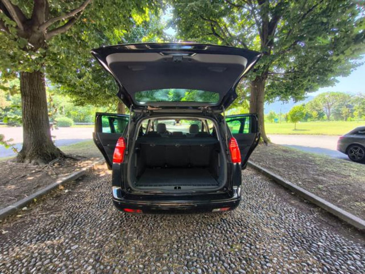 Peugeot 5008 BlueHDi 120 S&S Allure (17)