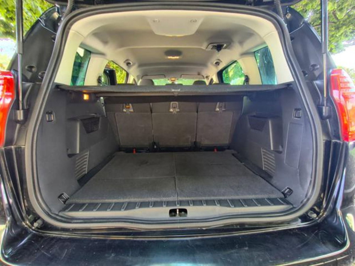 Peugeot 5008 BlueHDi 120 S&S Allure (18)