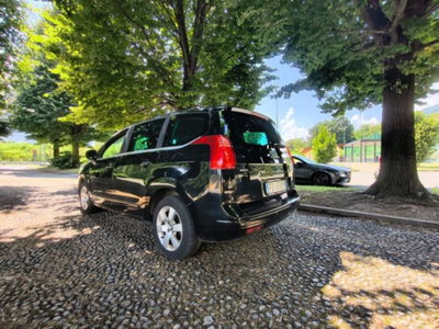 Peugeot 5008 BlueHDi 120 S&S Allure (3)
