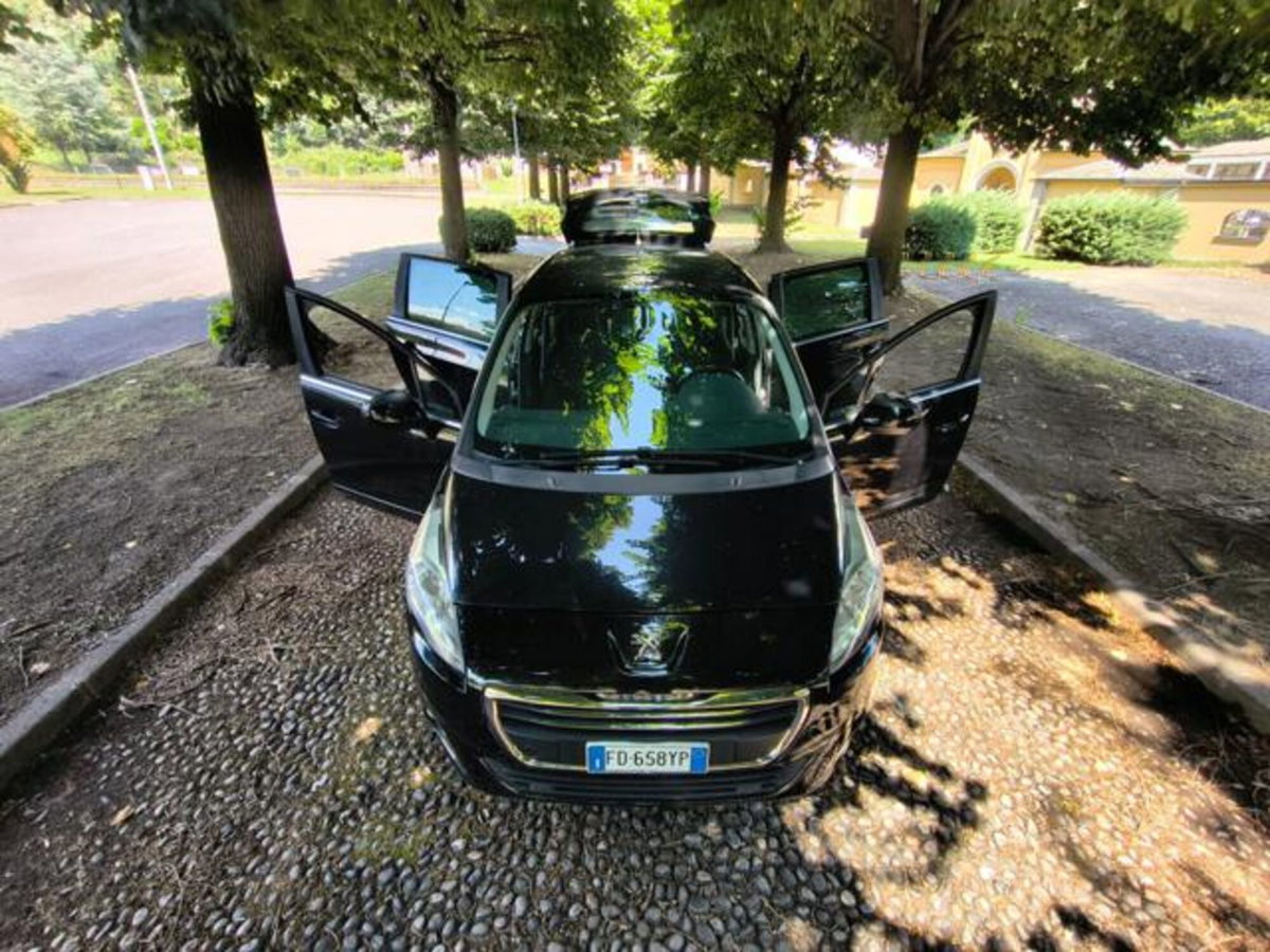 Peugeot 5008 BlueHDi 120 S&S Allure (8)
