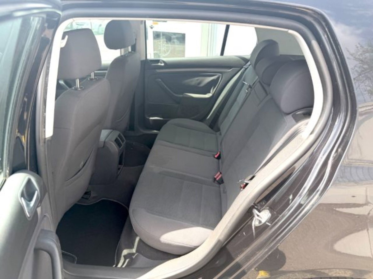 Volkswagen Golf 1.6 16V FSI 5p. Comfortline (13)