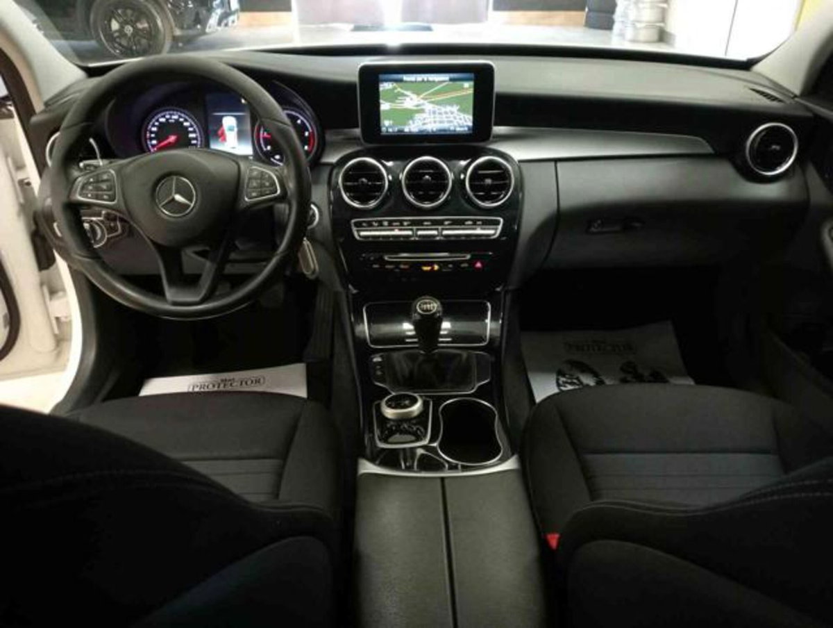Mercedes-Benz Classe C Station Wagon 180 d Executive (2)