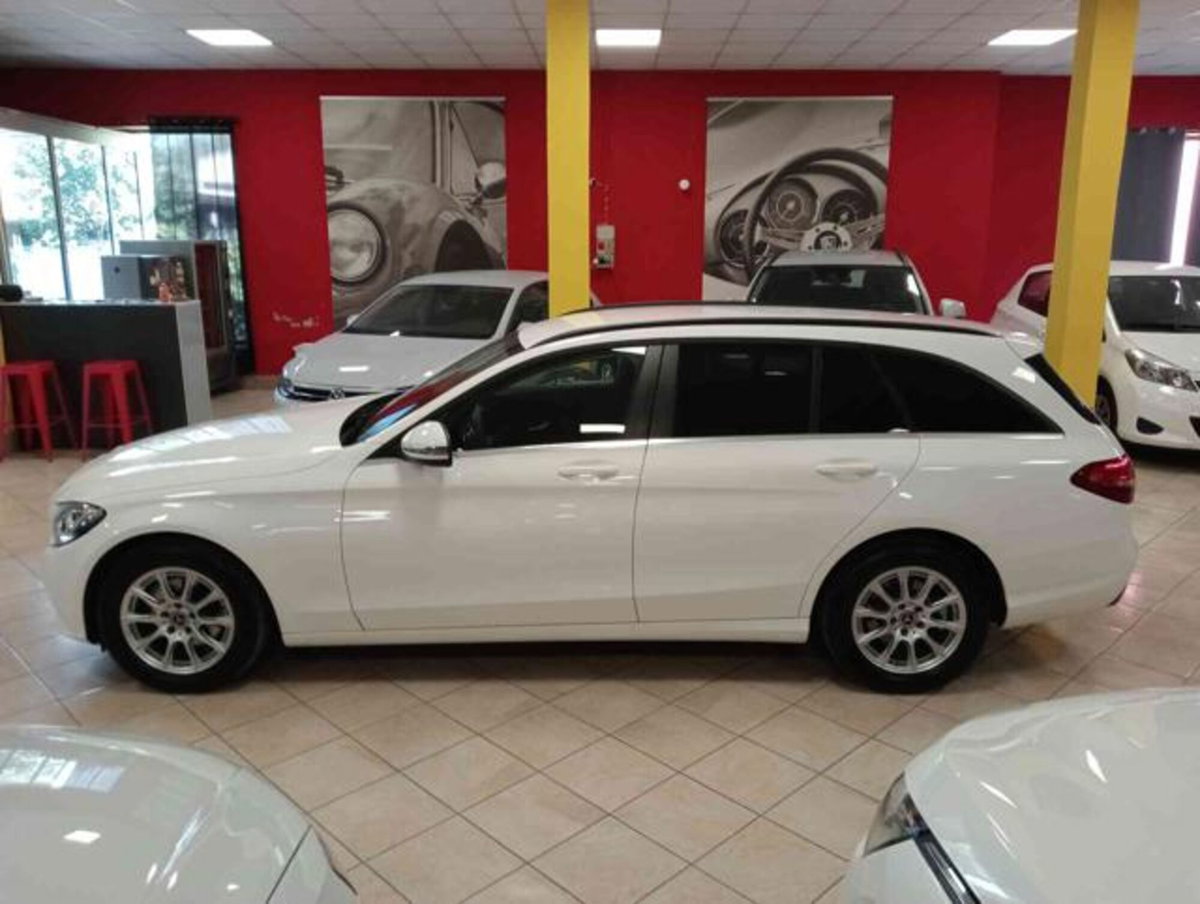 Mercedes-Benz Classe C Station Wagon 180 d Executive (7)