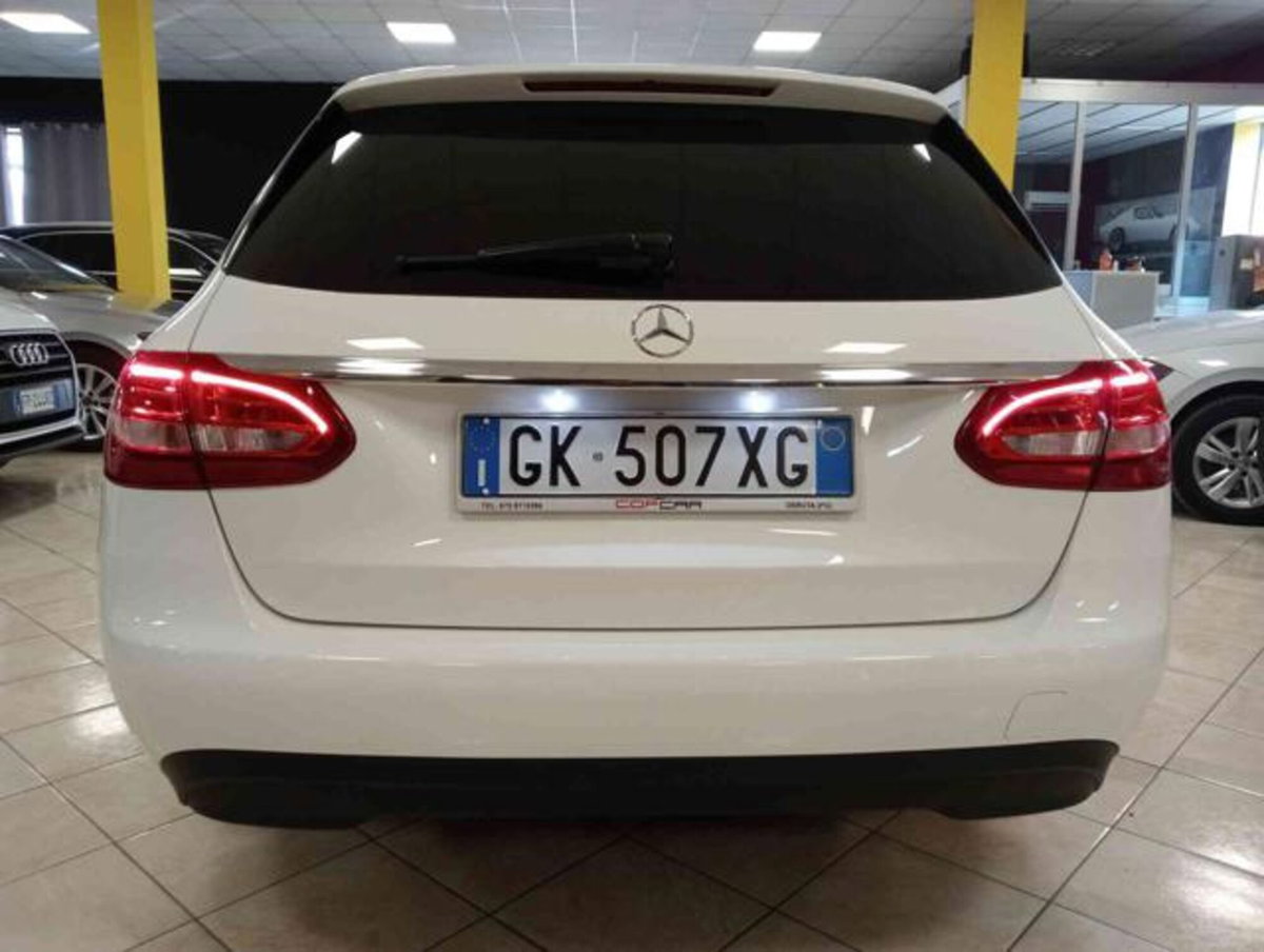 Mercedes-Benz Classe C Station Wagon 180 d Executive (9)