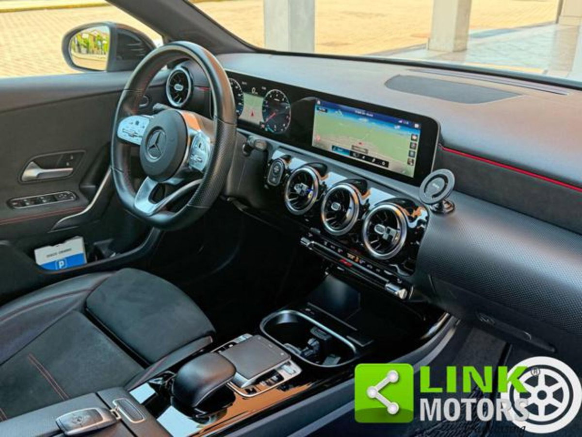 Mercedes-Benz Classe A Sedan 200 Automatic 4p. Premium (14)