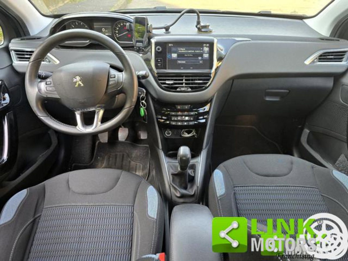 Peugeot 208 VTi 82 CV 5 porte Allure (5)
