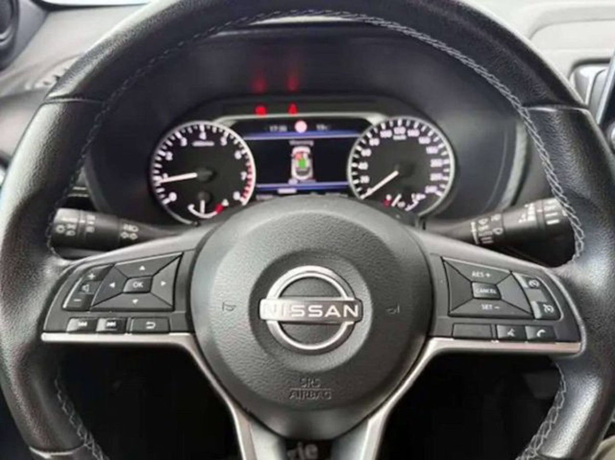 Nissan Juke 1.0 dig-t N-Connecta 114cv (10)