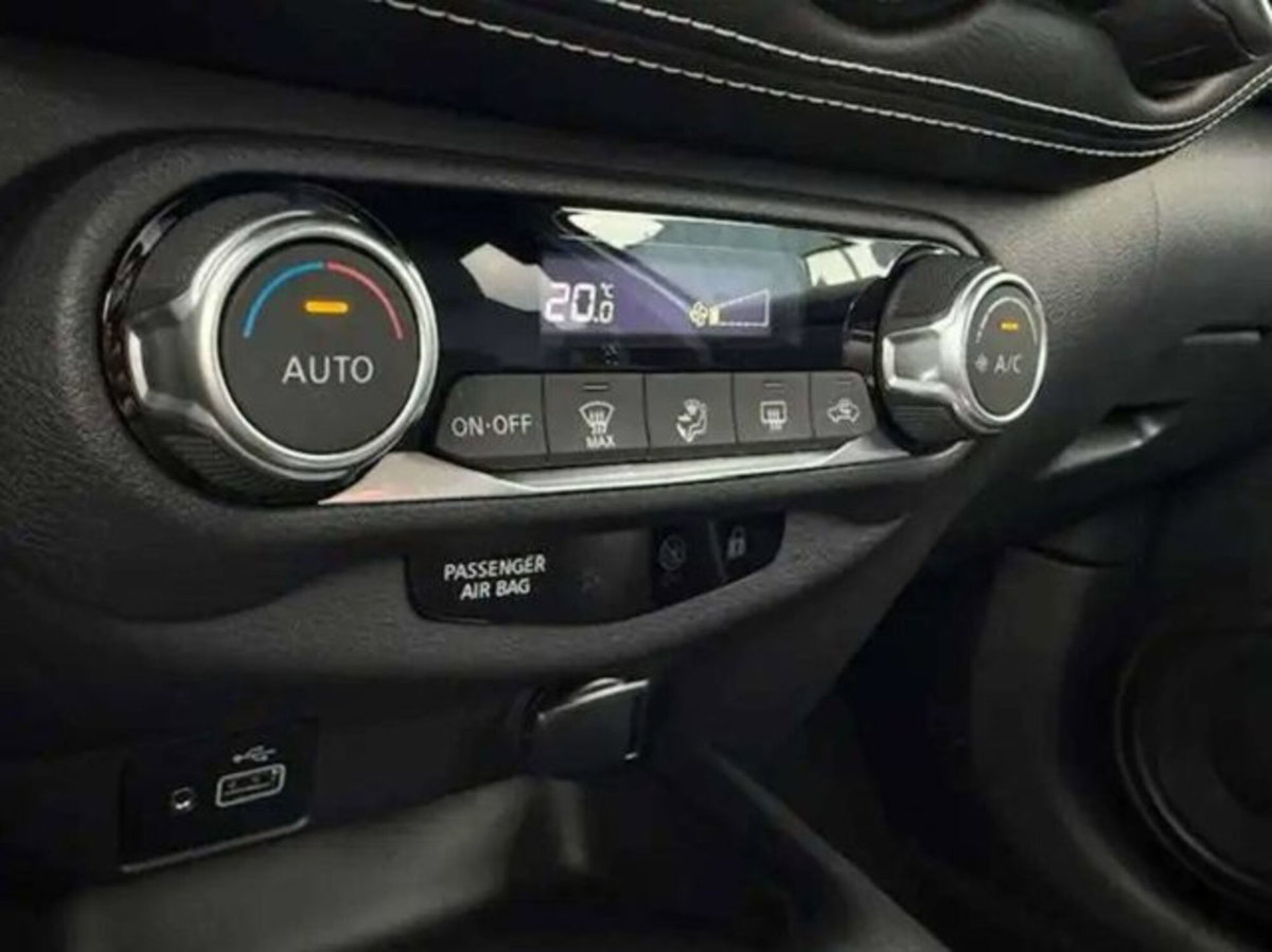 Nissan Juke 1.0 dig-t N-Connecta 114cv (13)