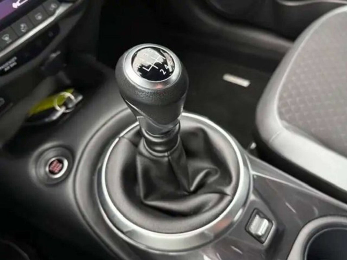 Nissan Juke 1.0 dig-t N-Connecta 114cv (14)