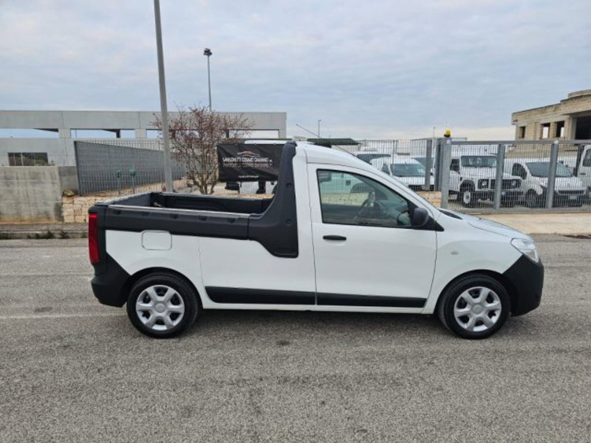 Dacia Dokker Pick-up 1.5 dCi 8V 90CV Start&Stop Pick-Up (4)