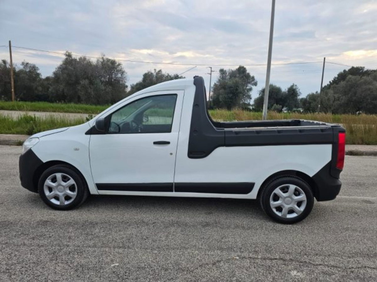 Dacia Dokker Pick-up 1.5 dCi 8V 90CV Start&Stop Pick-Up (8)