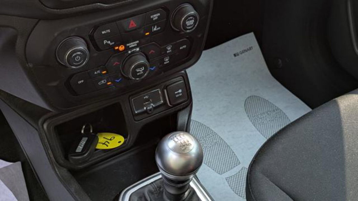 Jeep Renegade 1.6 Mjt 120 CV Longitude (10)