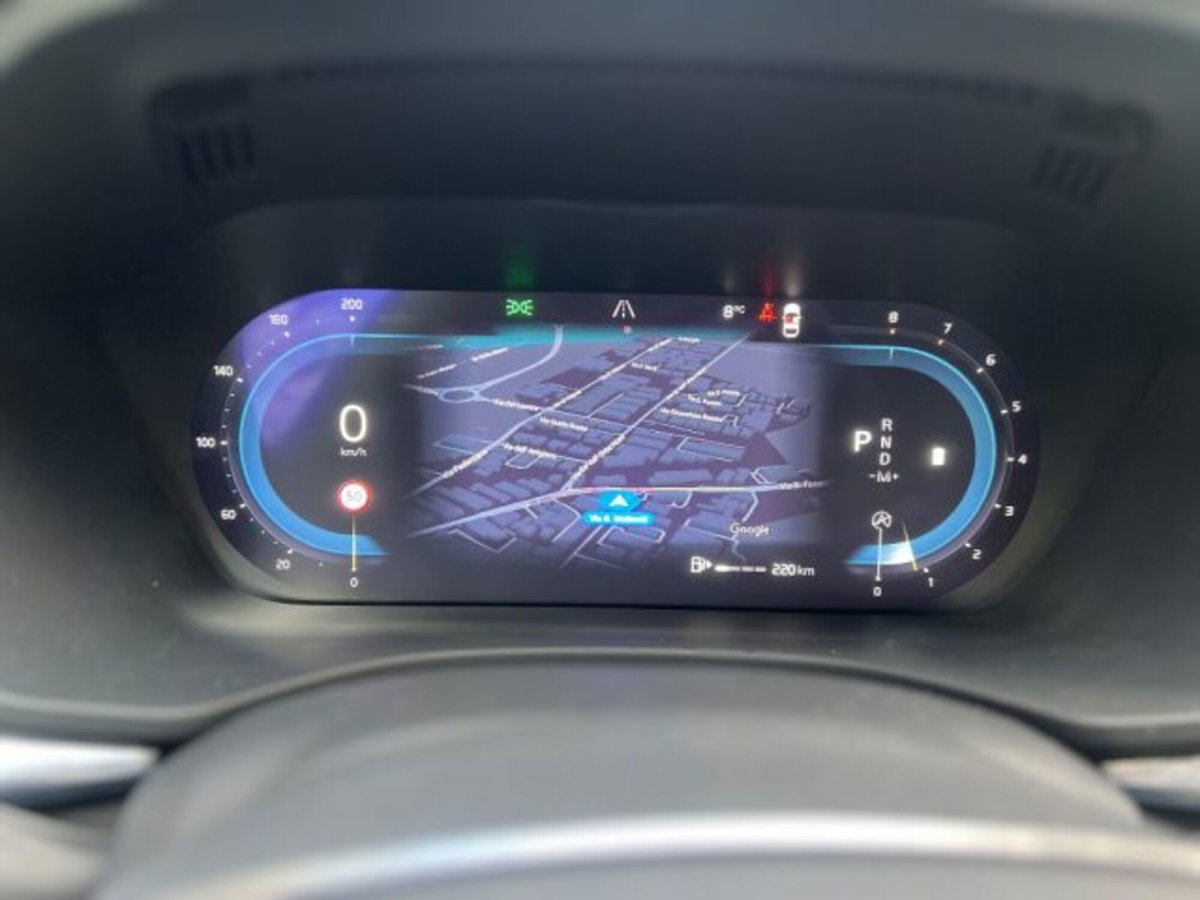 Volvo XC60 B4 automatico Plus Bright (17)