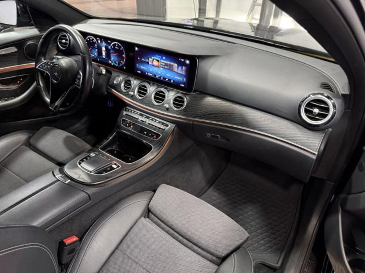 Mercedes-Benz Classe E 220 d 4Matic Auto Sport (9)