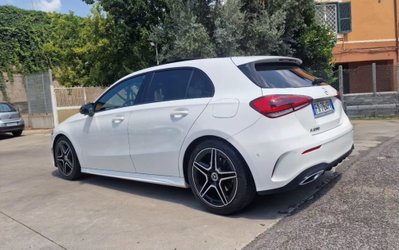 Mercedes-Benz Classe A 200 Premium (10)
