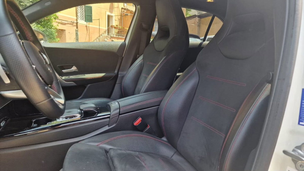 Mercedes-Benz Classe A 200 Premium (16)