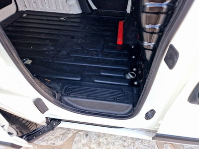 Fiat Fiorino QUBO 1.3 MJT 95CV SX (N1) (11)