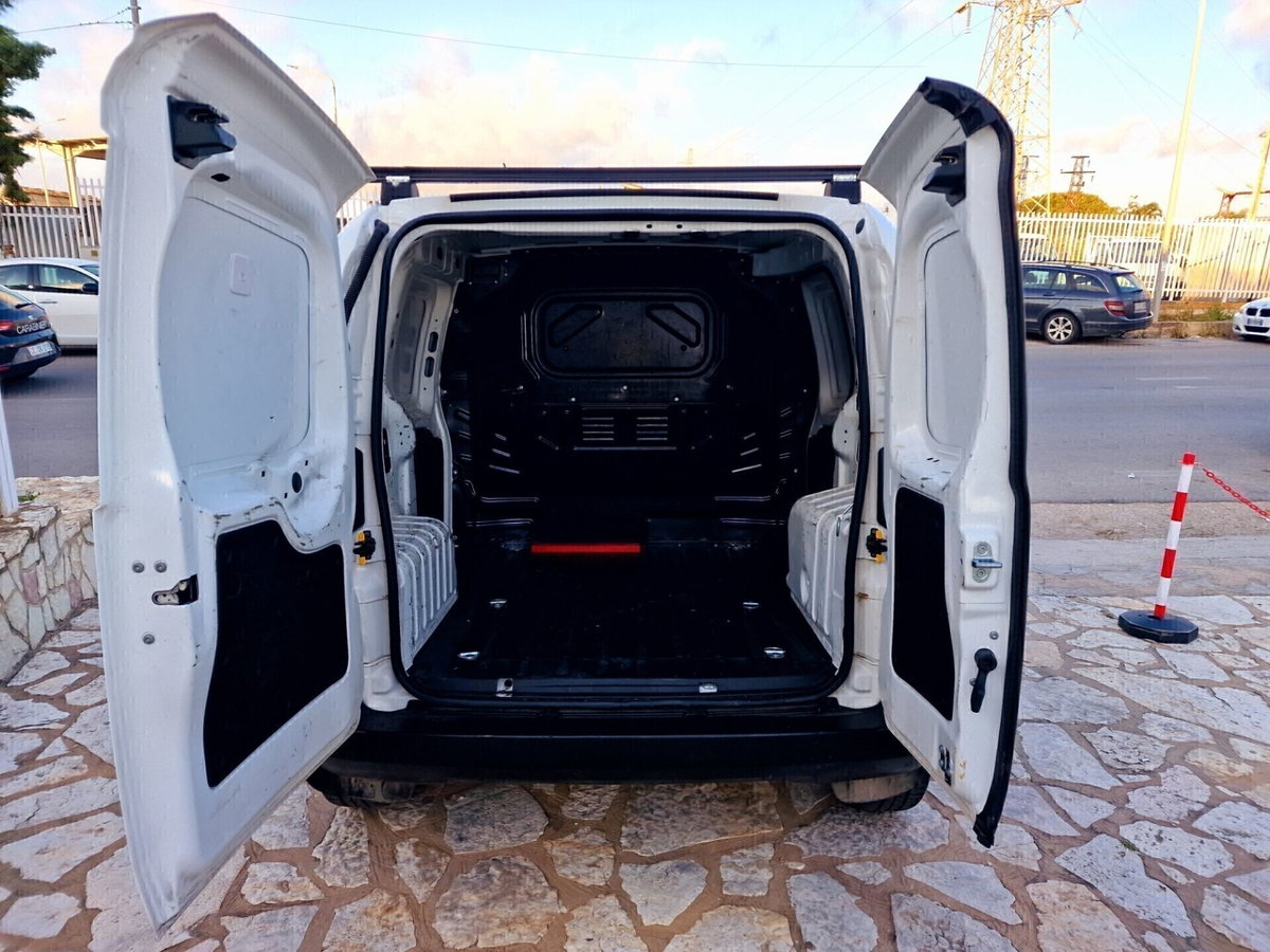 Fiat Fiorino QUBO 1.3 MJT 95CV SX (N1) (9)