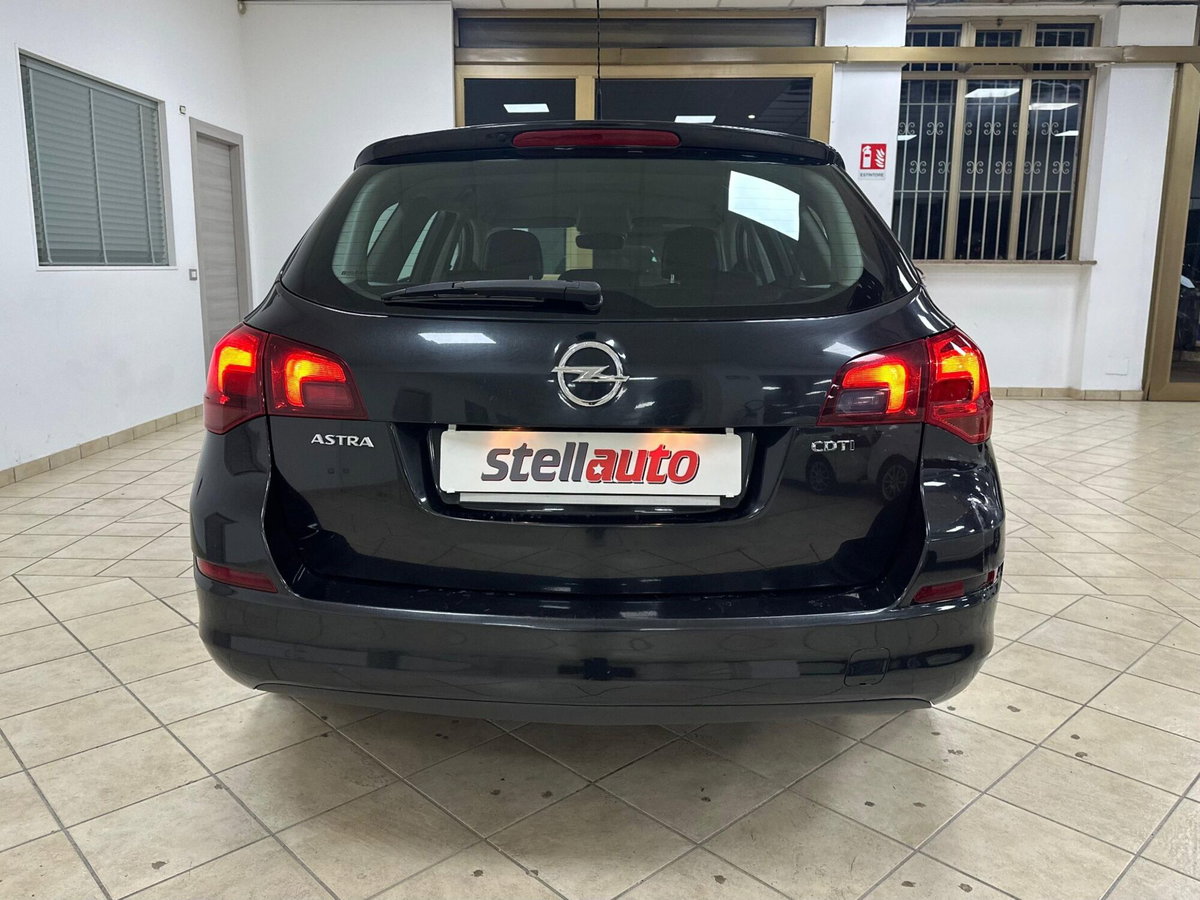 Opel Astra Station Wagon 1.7 CDTI 110CV Sports Cosmo (6)