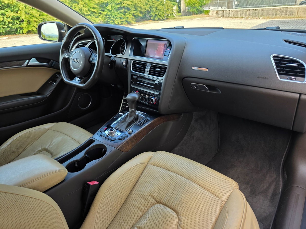 Audi A5 Coupé 3.0 V6 TDI 204 CV Business Plus (18)