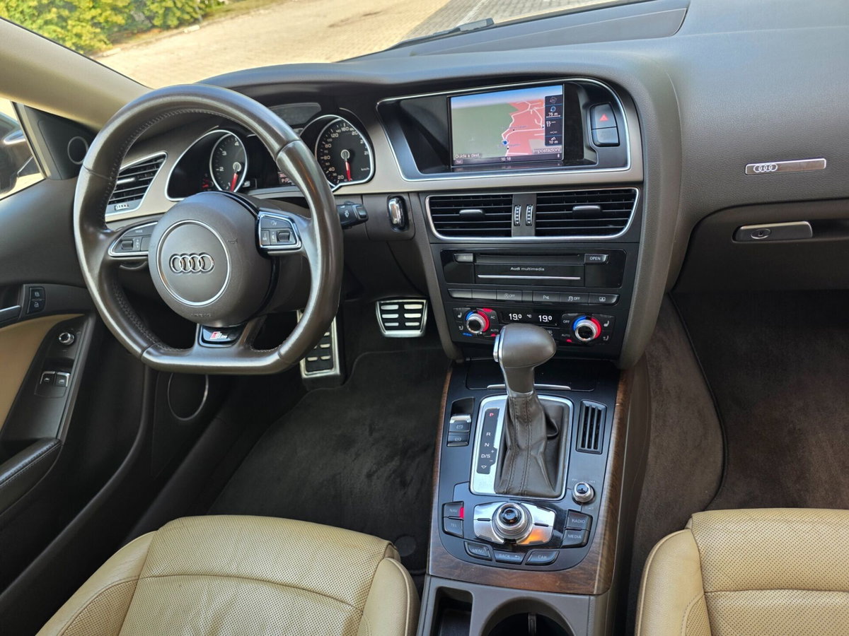 Audi A5 Coupé 3.0 V6 TDI 204 CV Business Plus (19)