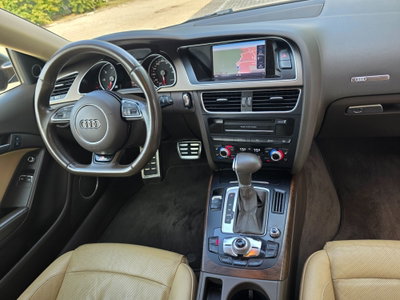 Audi A5 Coupé 3.0 V6 TDI 204 CV Business Plus (19)