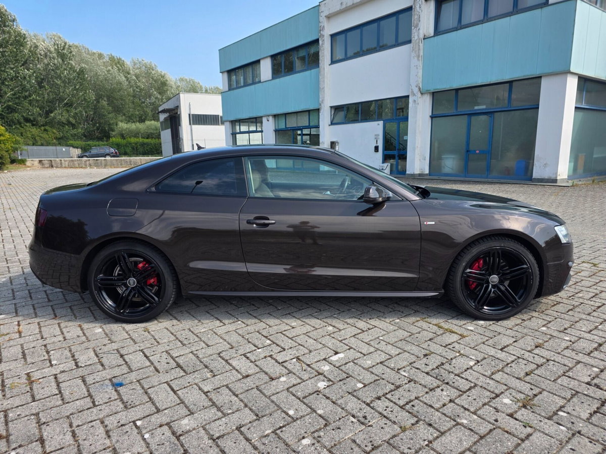 Audi A5 Coupé 3.0 V6 TDI 204 CV Business Plus (5)