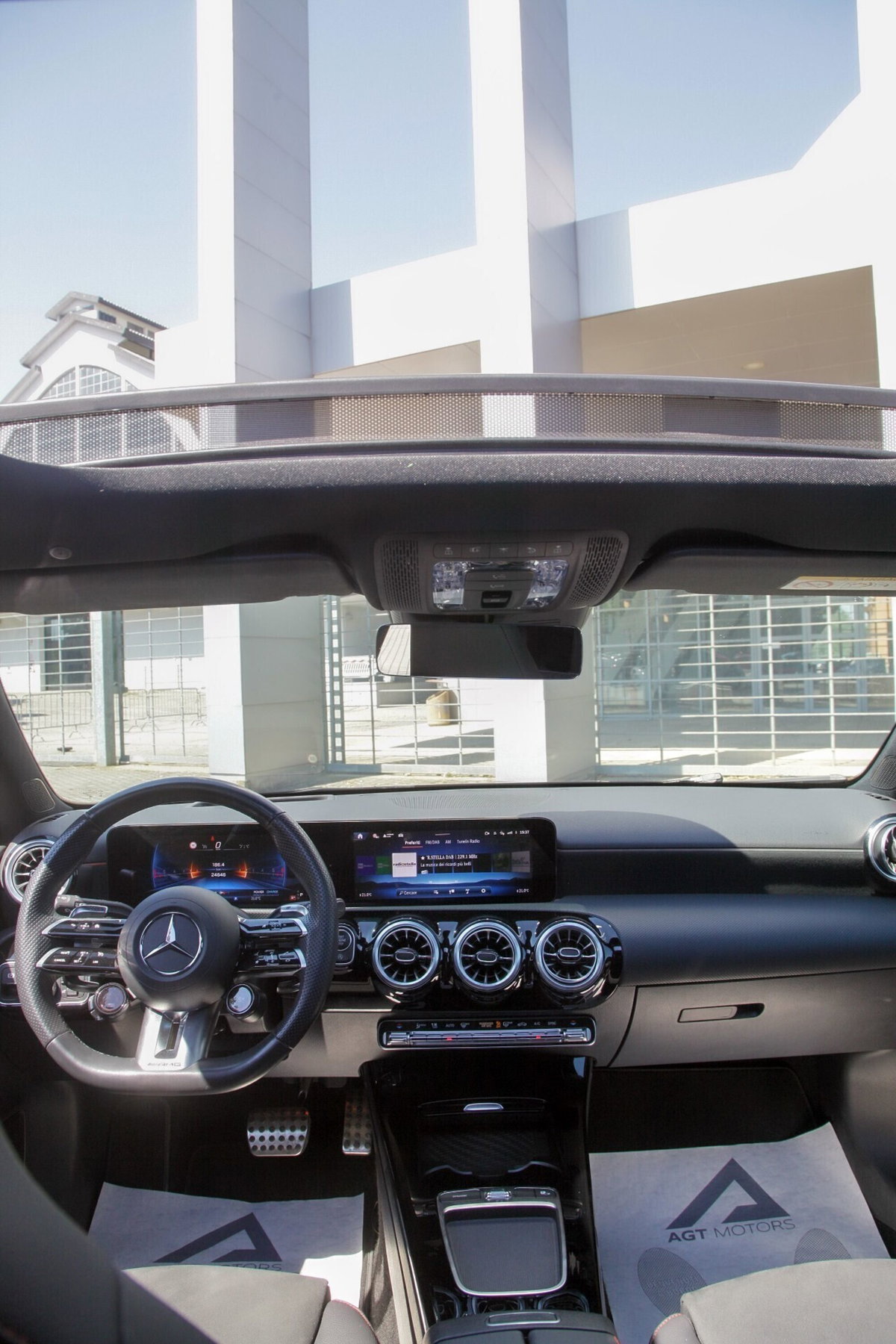 Mercedes-Benz Classe A 35 AMG 4Matic (17)