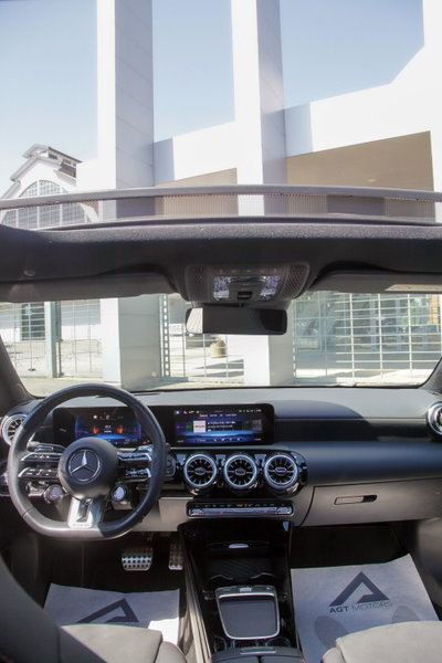Mercedes-Benz Classe A 35 AMG 4Matic (17)