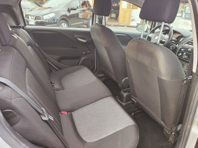 Fiat Punto 1.3 MJT II S&S 85 CV 3 porte ECO Easy (4)