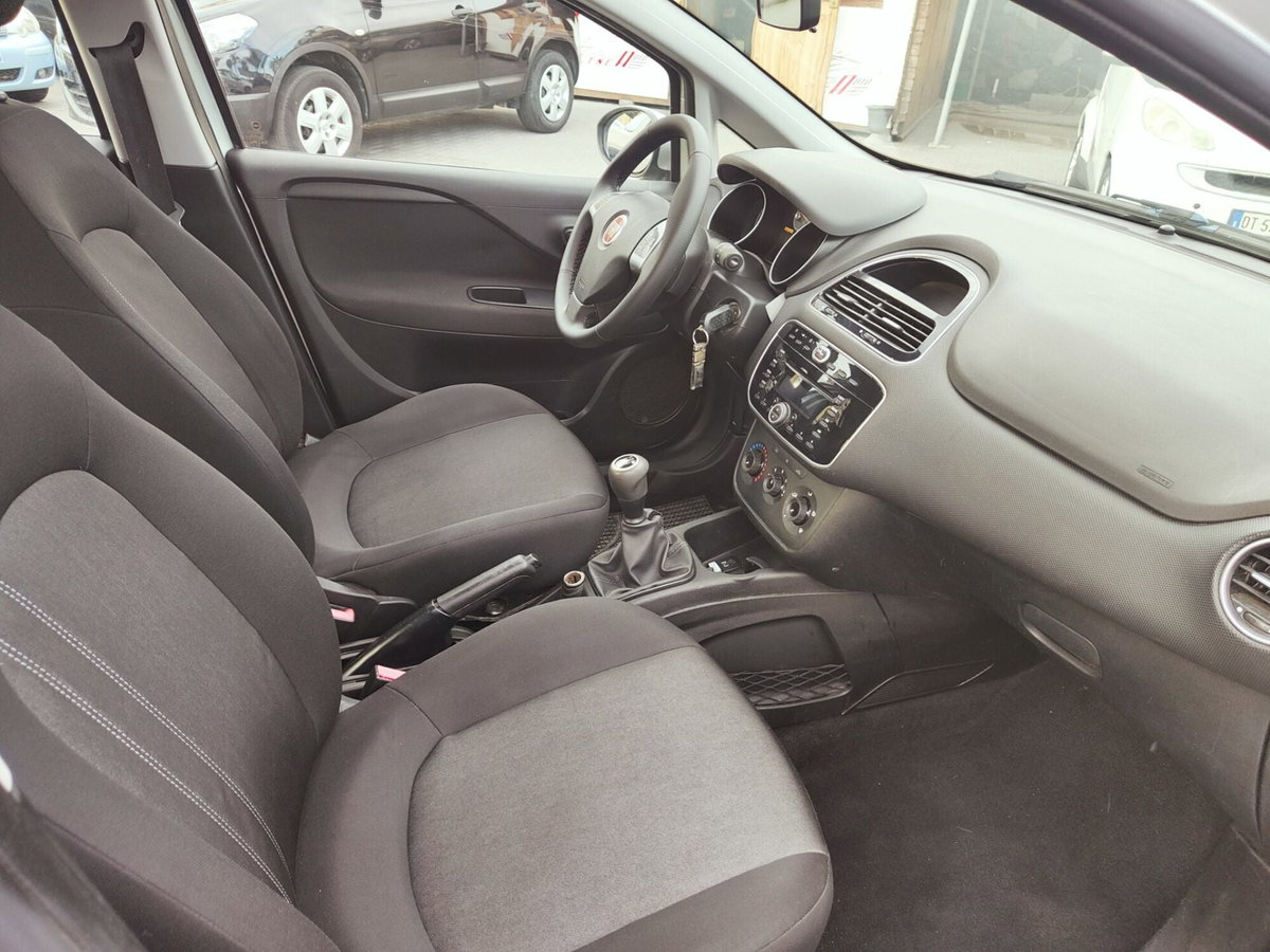 Fiat Punto 1.3 MJT II S&S 85 CV 3 porte ECO Easy (5)
