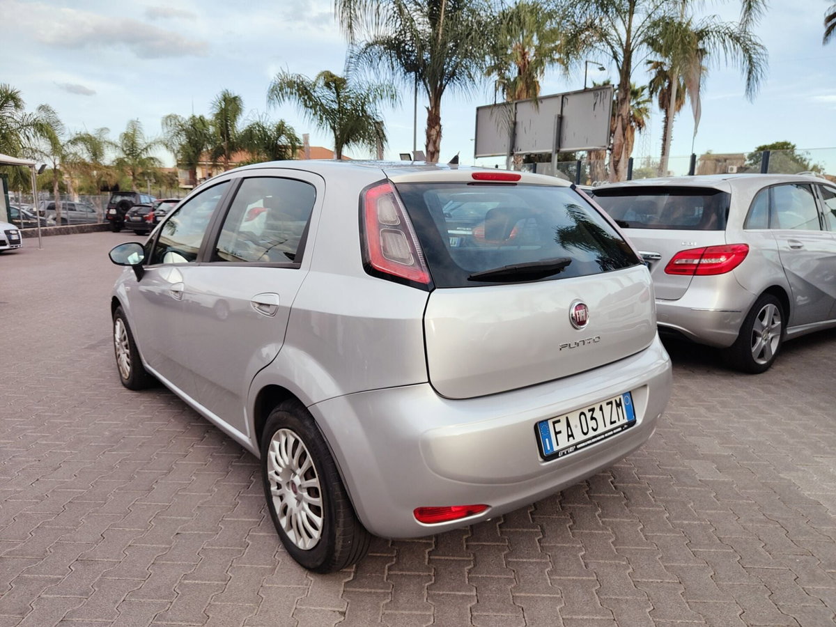 Fiat Punto 1.3 MJT II S&S 85 CV 3 porte ECO Easy (8)