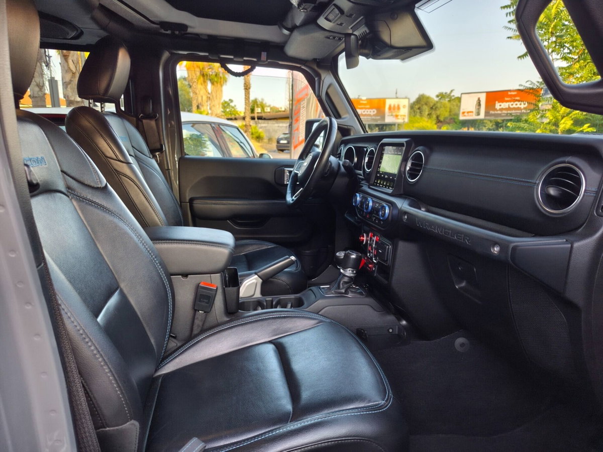Jeep Wrangler Unlimited 2.0 atx phev Rubicon 4xe auto (16)